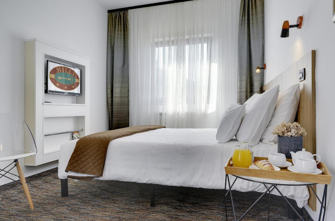 Villa Milli B&B ロヴィニ エクステリア 写真