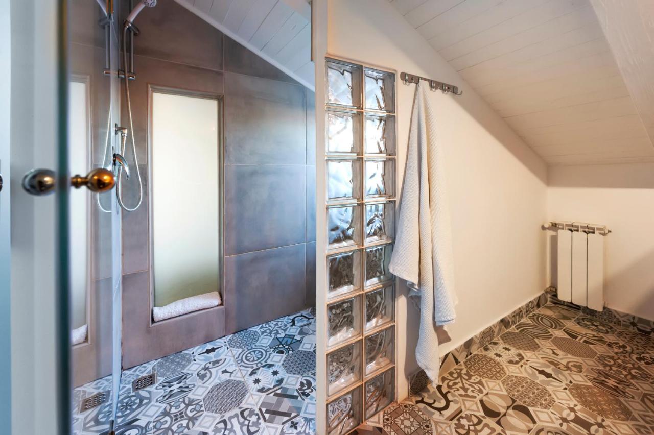 Villa Milli B&B ロヴィニ エクステリア 写真